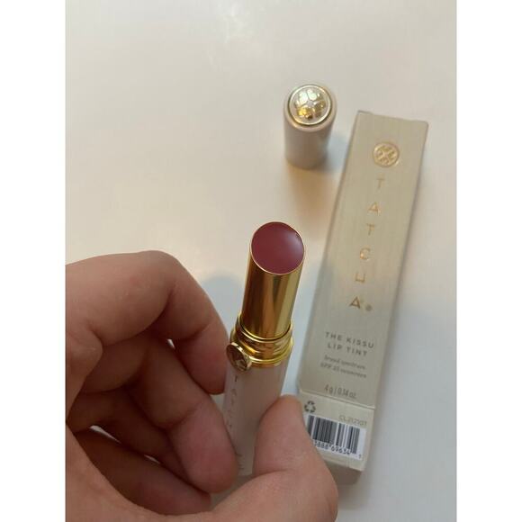 Tatcha The Kissu Lip Tint Camellia NWT - Picture 3 of 4